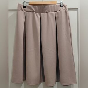 awesome.J Womens 2x Beige Pleated Skirt. Made In The USA
